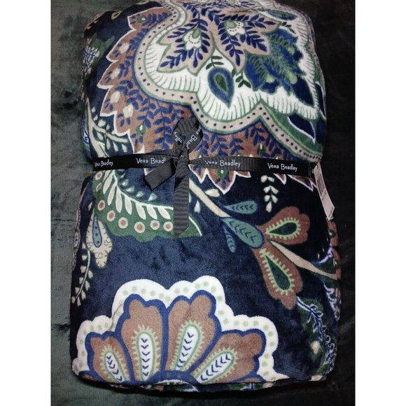Vera Bradley Bedding Vera Bradley Plush King Throw Blanket Java